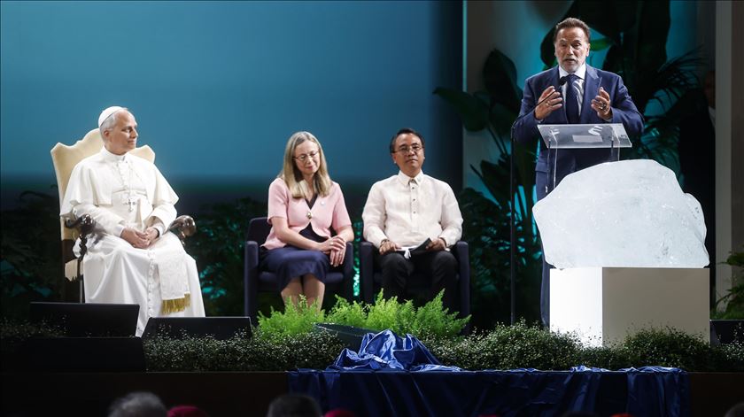 Leão XIV é um "action hero" ambiental, diz Schwarzenegger