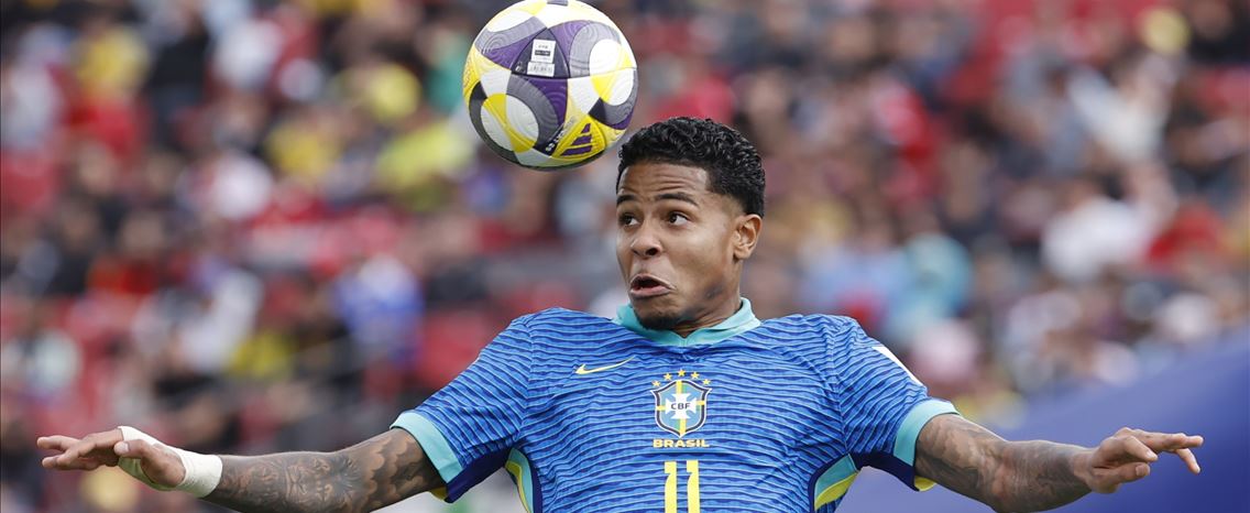 "Wesley, vai". Avançado é hipótese para o Sporting e António Oliveira aprova