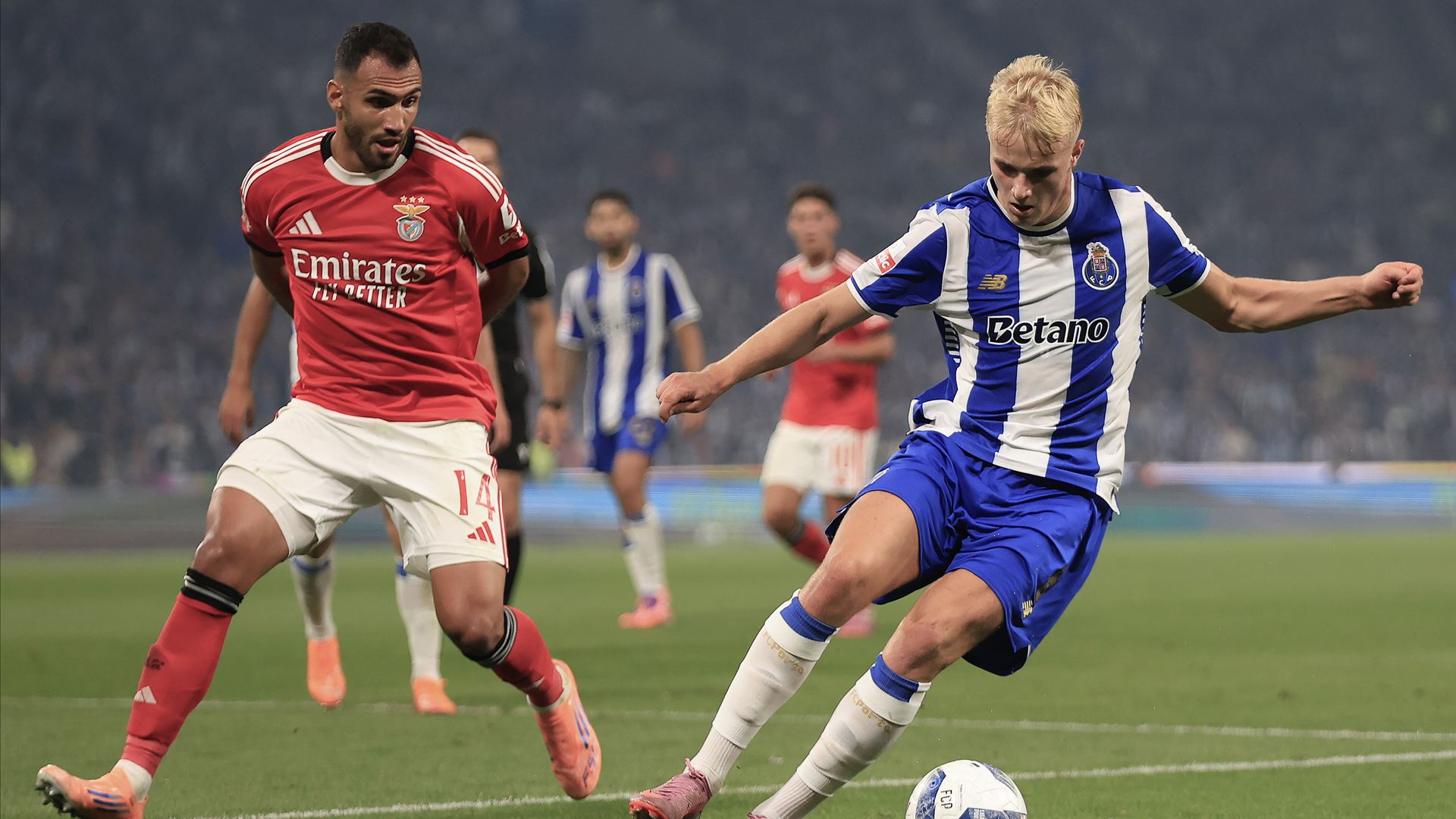 Escândalo no Futebol! FC Porto, Villas-Boas e Pavlidis Envolvidos em Processos Disciplinares!