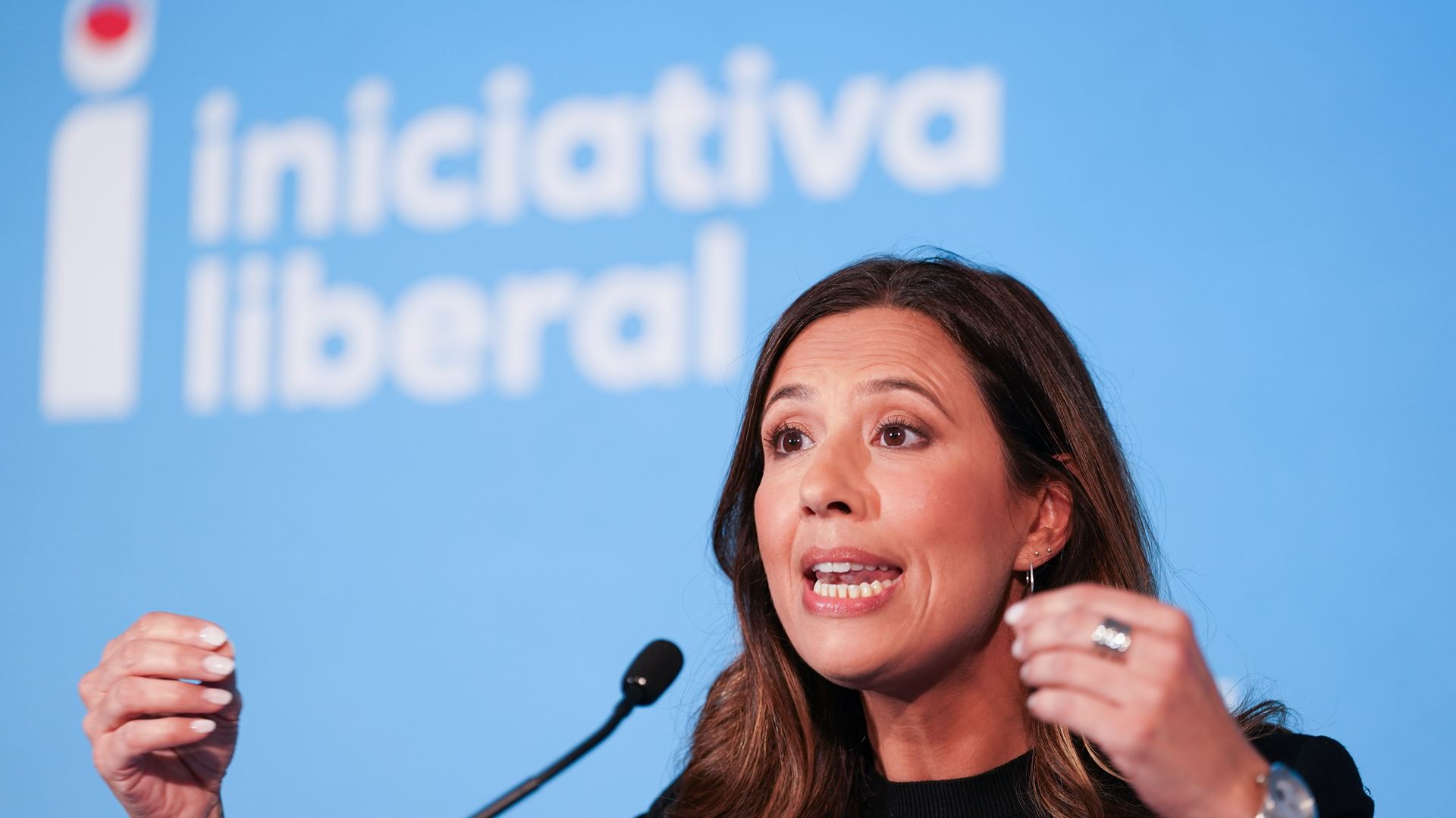 Escândalo no Orçamento: IL Acusa Governo de Gastar 10 Mil Milhões Sem Justificativa!