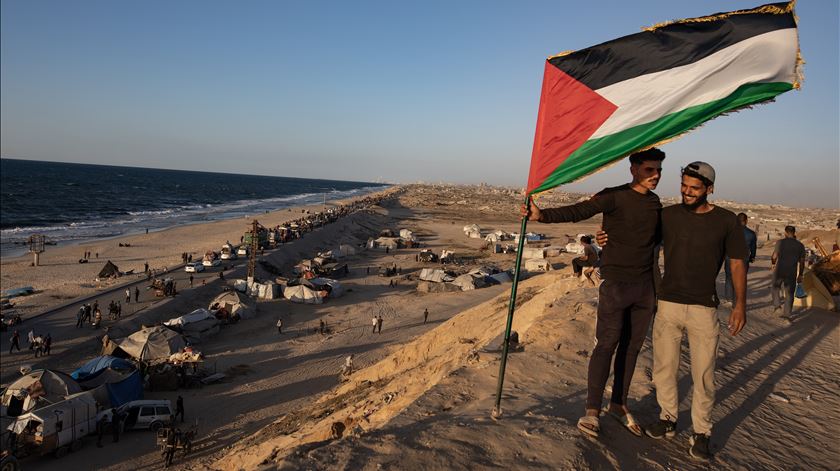 Exército israelita diz que cessar-fogo em Gaza começou às 12h00 locais