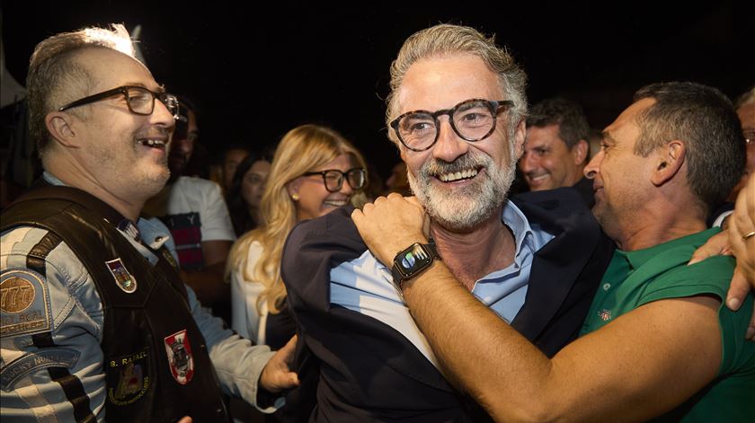 PS ganha Faro ao PSD sem maioria absoluta