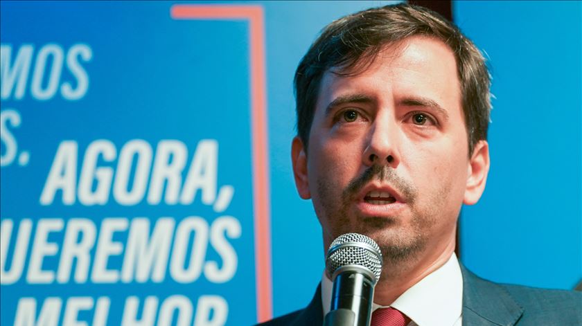 Presidente da Câmara de Braga pede à oposição que o deixe trabalhar