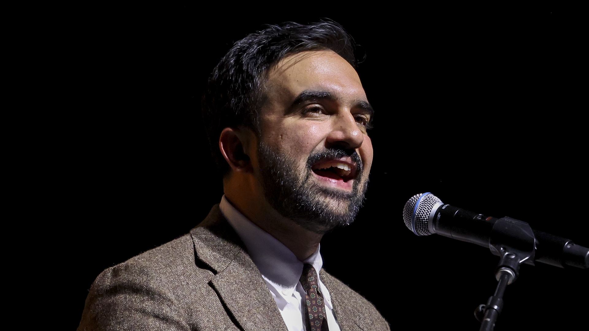 Zohran Mamdani: O Polêmico Candidato que Desafia Trump e Pode Mudar Nova Iorque!