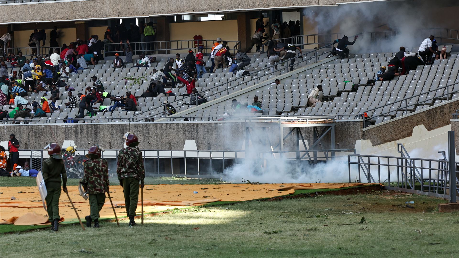 Quénia: ​Quatro mortos durante velório público de Raila Odinga