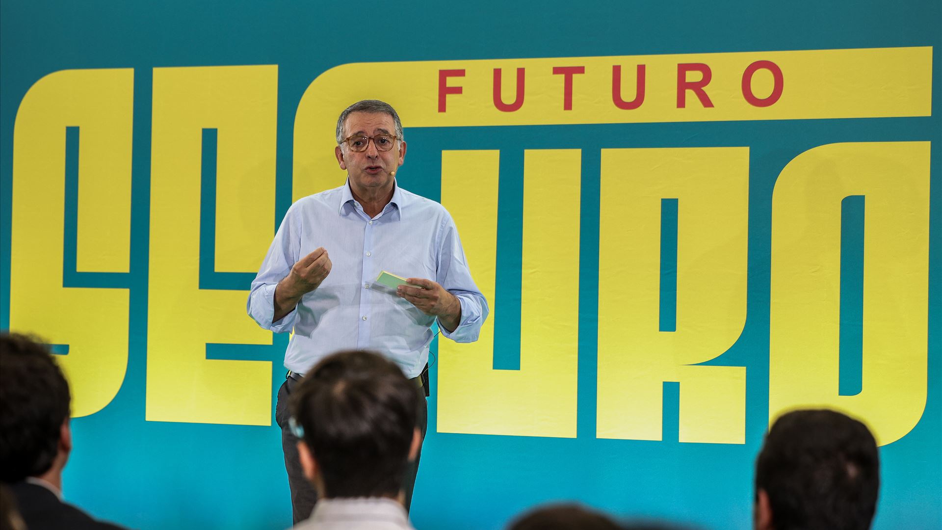 Seguro toma "boa nota" de eventual apoio do PS, mas quer ser Presidente "acima dos partidos"