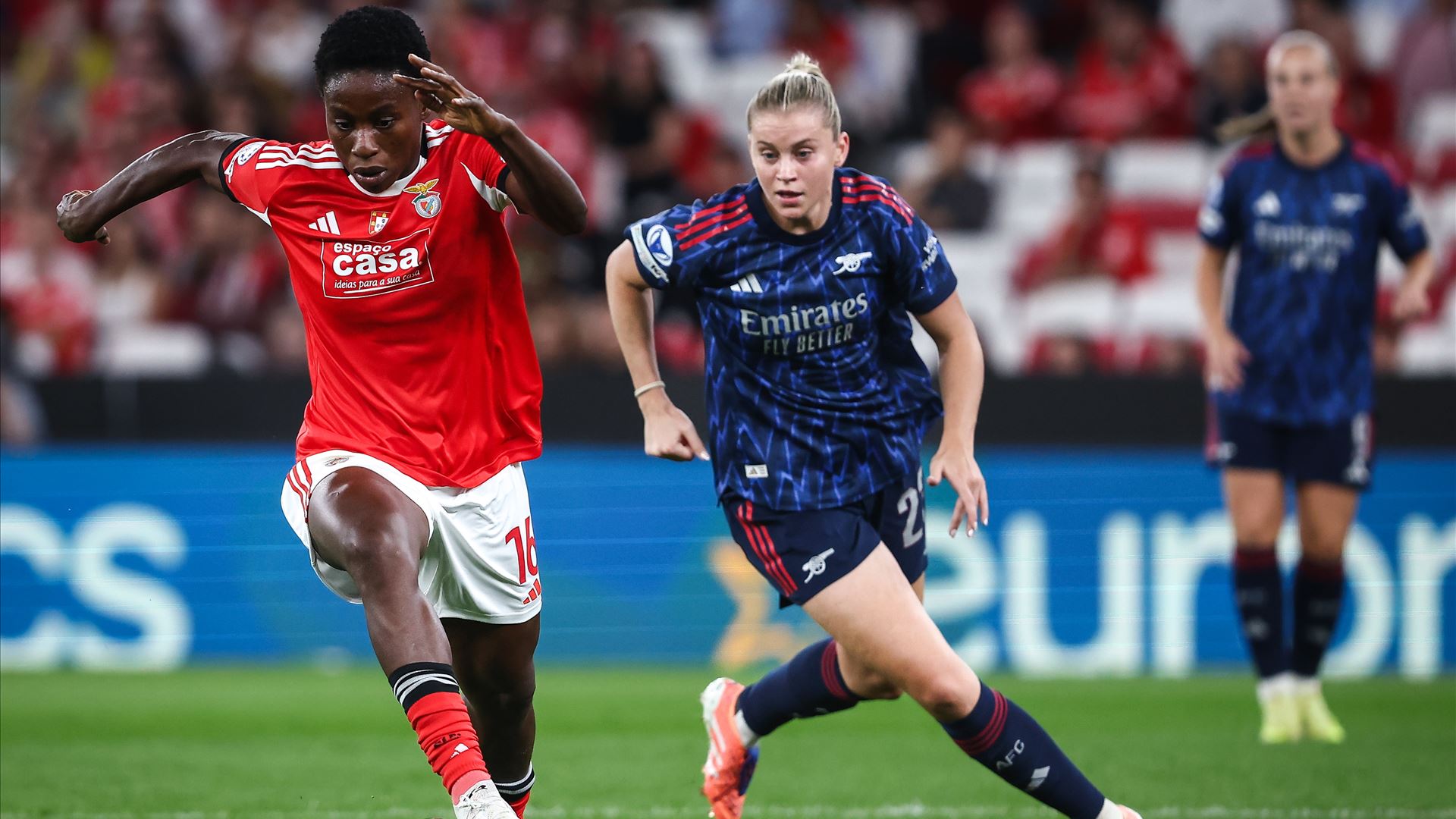 Benfica derrotado pelas campeãs europeias