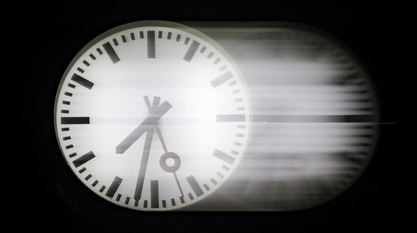 Bruxelas considera que é possível acabar com mudança da hora e vai apresentar estudo