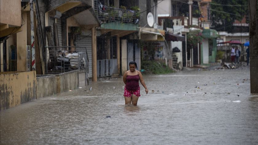 Tempestade Melissa atinge força de furacão e ameaça norte das Caraíbas