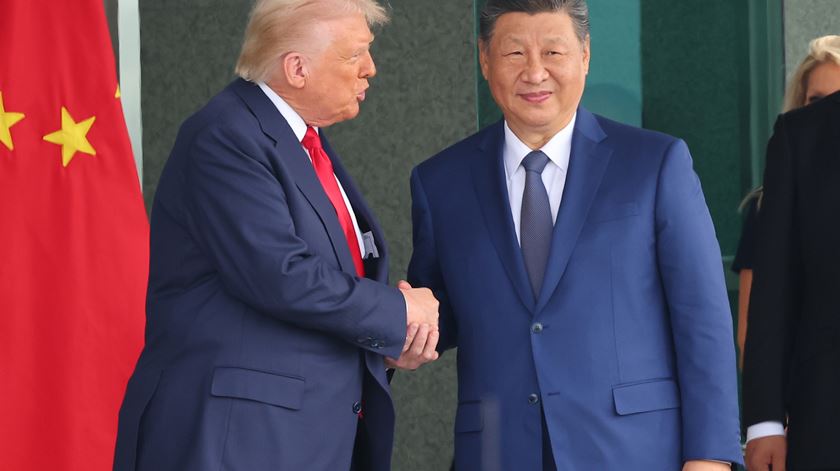 Trump vai à China em abril