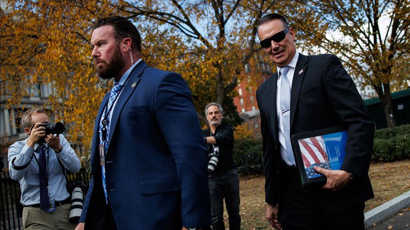 EUA. Juiz federal dá ordem a chefe da agência de imigração para aparecer em tribunal