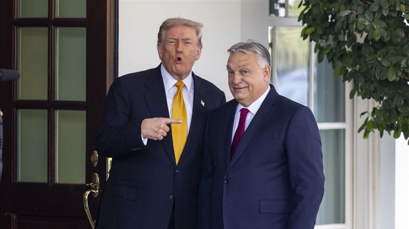 Trump promete "todo o poder económico dos EUA" se Orbán ganhar eleições