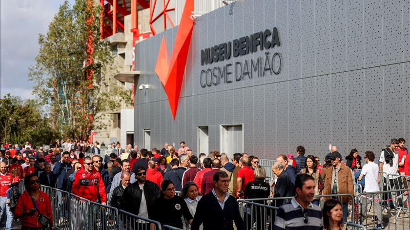 Votaram nas eleições do Benfica 93.081 sócios: "Correu tudo bem nas 108 secções, trabalharam a 100%"