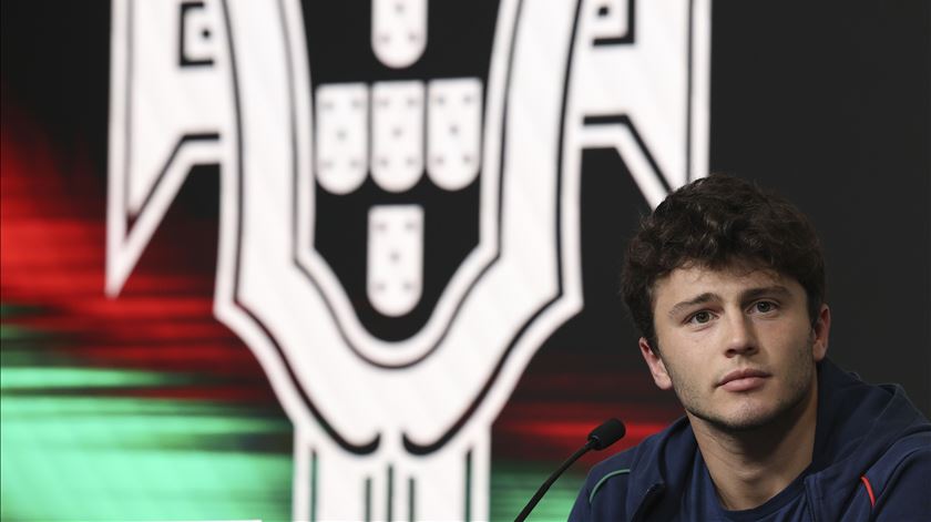 João Neves sonha com primeiro golo pela seleção, mas quer mais chegar ao Mundial 2026