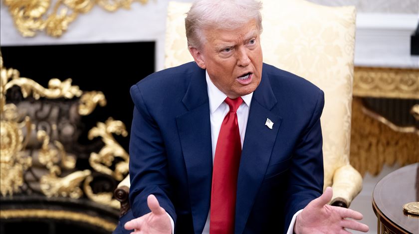 Trump aplica tarifas de 10% a Dinamarca e outros países europeus que apoiam a Gronelândia