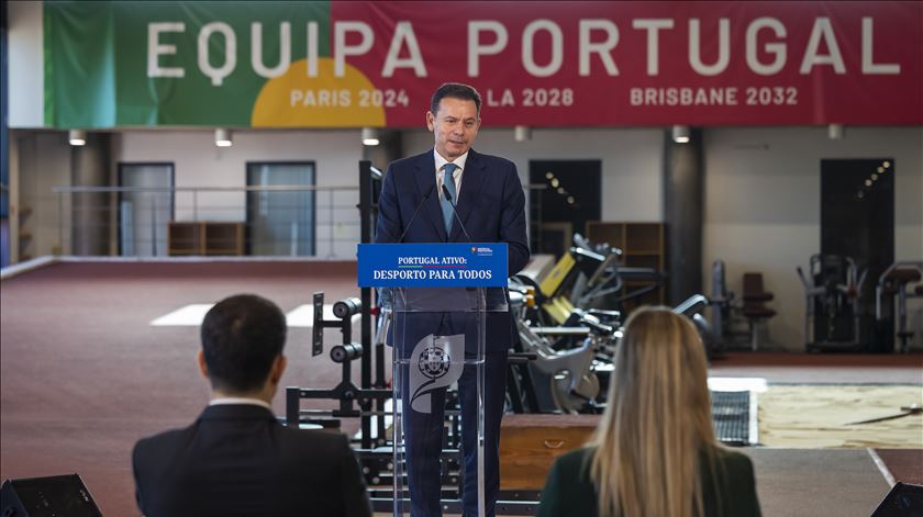 Governo investe 19,3 milhões em instalações desportivas e aumenta apoios olímpicos