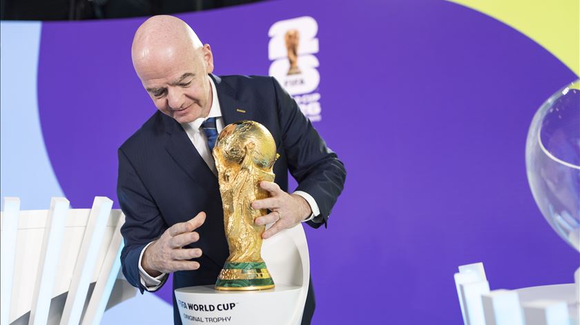 Adeptos queixam-se à Comissão Europeia do preço dos bilhetes