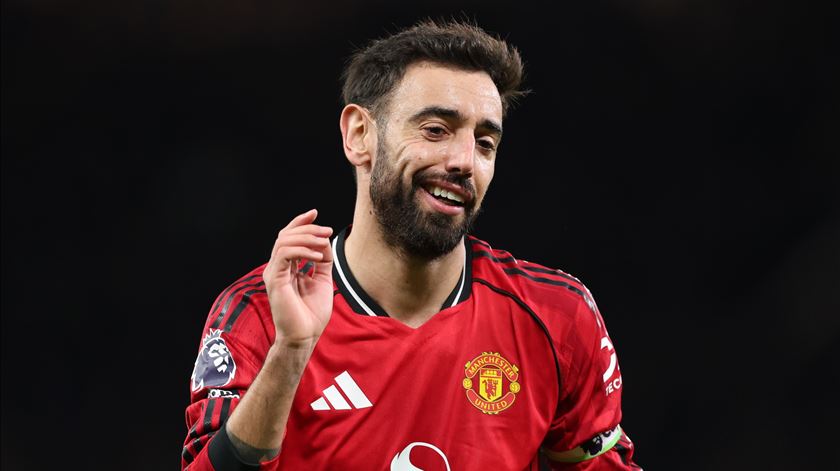 Bruno Fernandes marca grande golo no louco empate do United frente ao Bournemouth