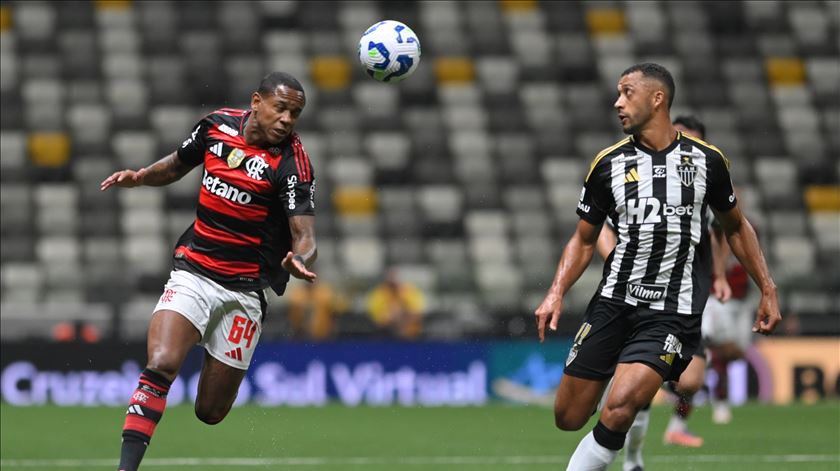 Árbitros do Brasileirão vão passar a ser profissionais