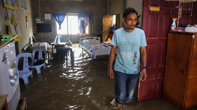 Floods affect daily life in Malaysia. Foto: Fazry Ismail/EPA Floods affect daily life in Malaysia. Foto: Fazry Ismail/EPA