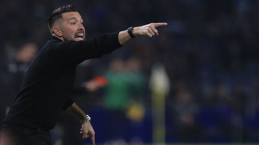 Farioli: "Parece que agora, sempre que sofremos, torna-se manchete"