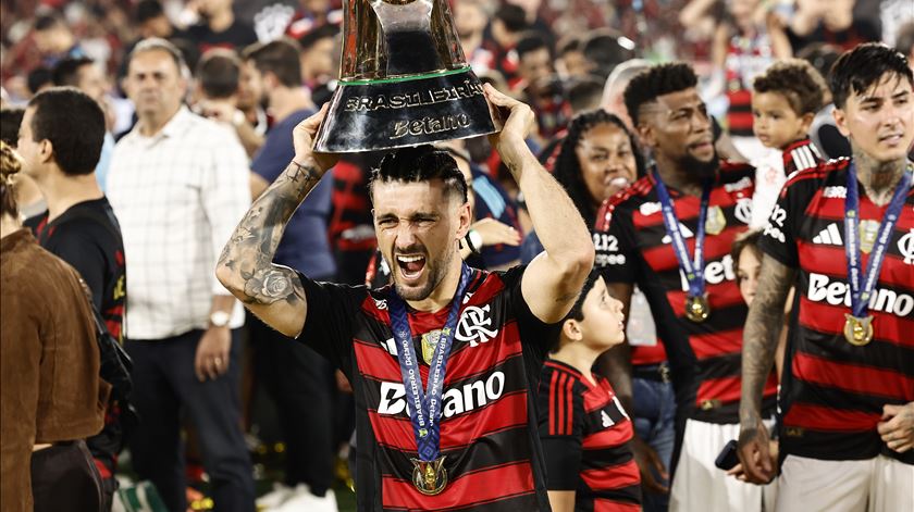 Era uma vez o admirável Flamengo de Filipe Luís (e José Boto), o campeão em título de 5 torneios