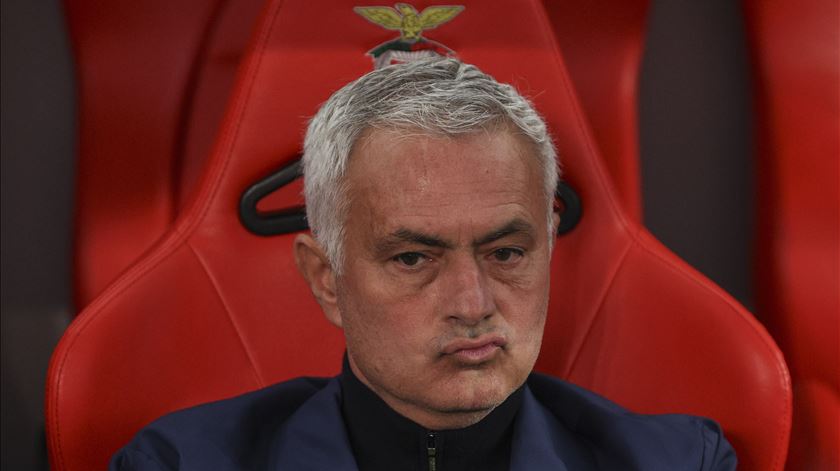 Manu Silva vai a jogo. Mourinho roda em Faro "porque cada vez mais confia em toda a gente" Manu Silva vai a jogo. Mourinho roda em Faro "porque cada vez mais confia em toda a gente"