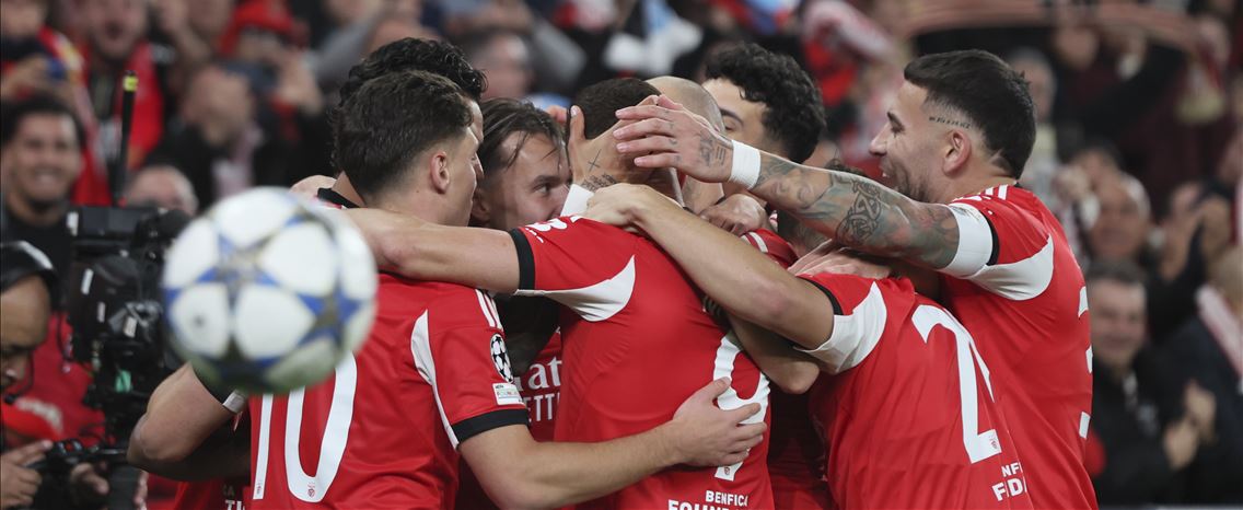 Benfica ganha e ainda sonha com qualificação na Champions