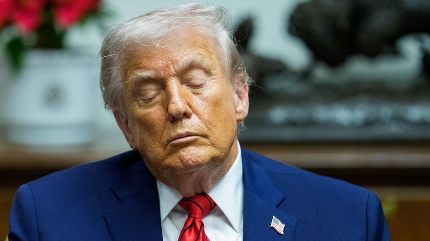 Trump nomeia Kevin Warsh para liderar Reserva Federal dos EUA
