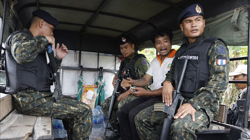 Tailândia e Camboja alinham "novo cessar-fogo" após confrontos violentos, diz Trump