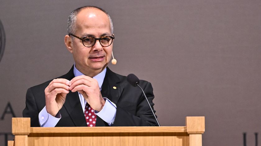 Nobel da Química cria máquina que extrai água do ar em zonas áridas