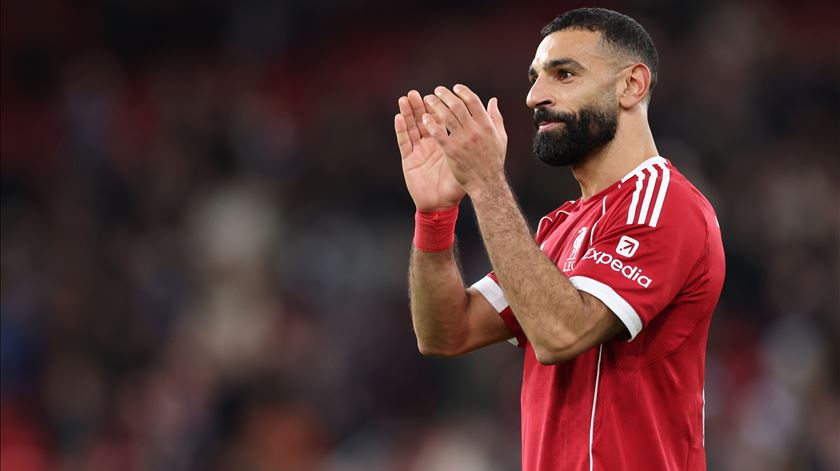 Ekitiké bisa, Salah regressa, Liverpool ganha