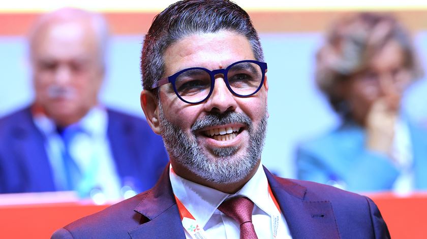 Novo presidente dos municípios defende valorização dos salários nas autarquias