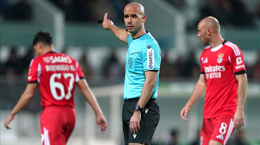 Nota revista para Hélder Carvalho. Penálti por marcar para o Benfica