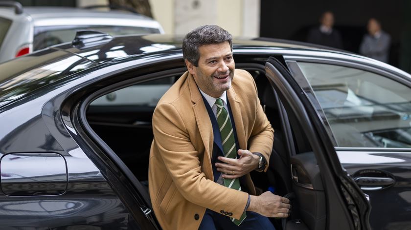 Ventura lidera sondagem, mas há empate técnico entre quatro candidatos