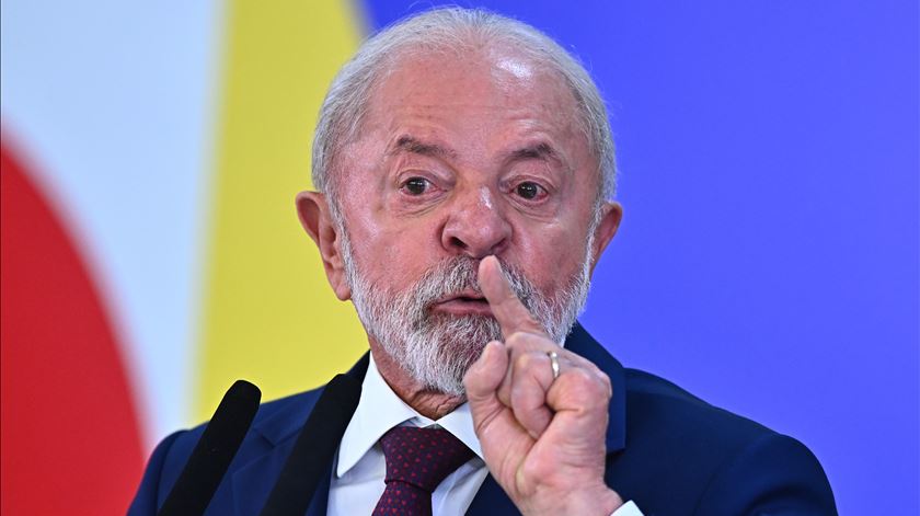 "Intervenção armada na Venezuela seria uma catástrofe", diz Lula da Silva