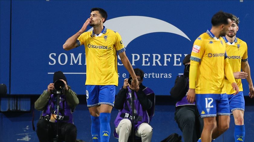 Braga perde no Estoril e falha "assalto" ao quarto lugar