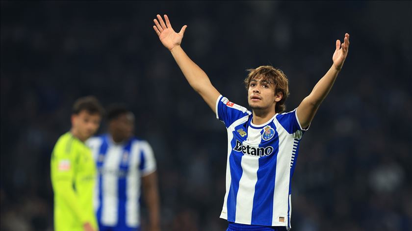 Rodrigo Mora fora dos convocados de Portugal por lesão