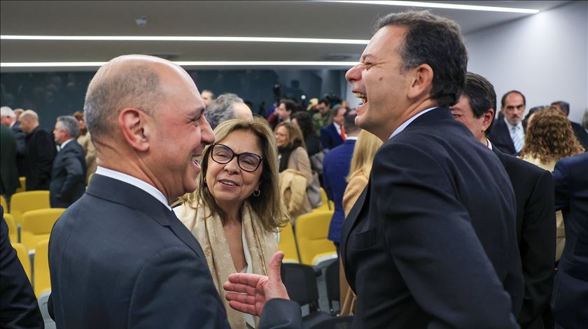 Montenegro: há "perceção de caos" no SNS, mas "não é a realidade"