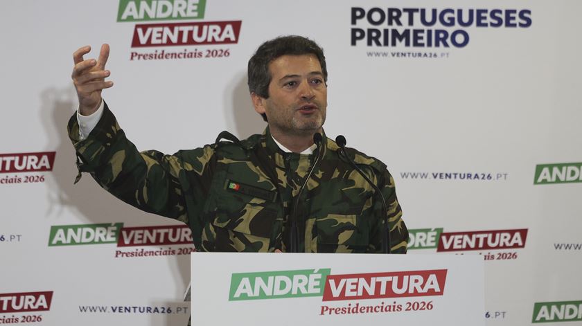 Ventura diz ser o único candidato ao lado dos antigos combatentes