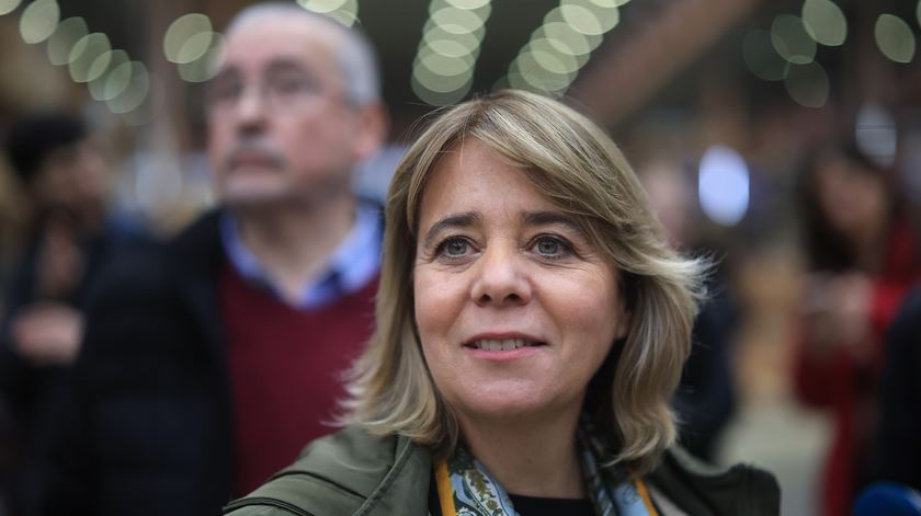 Catarina Martins visitou oficina da CP e criticou "insensibilidade" da ministra do Trabalho