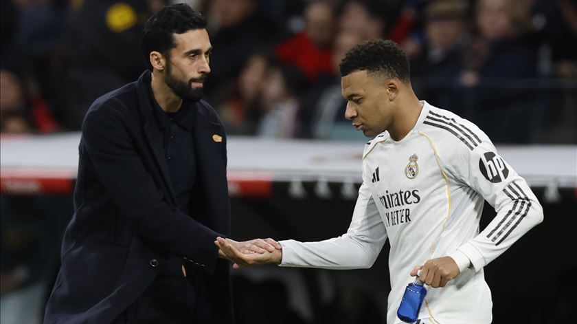 Real Madrid regressa às vitórias às custas de Luís Castro