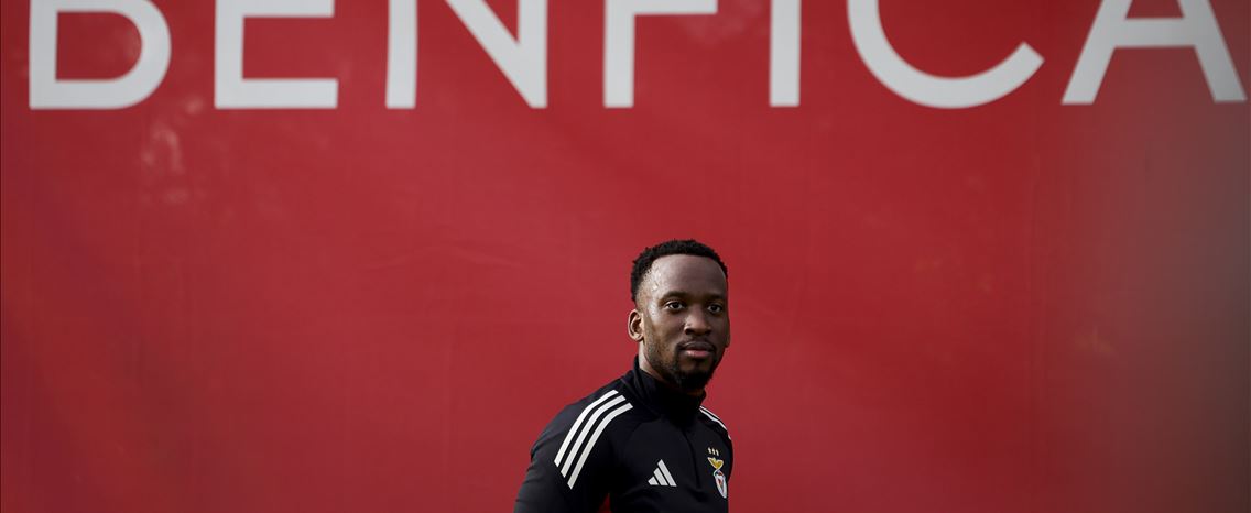 Mourinho anuncia regresso de Dodi Lukébakio no Benfica