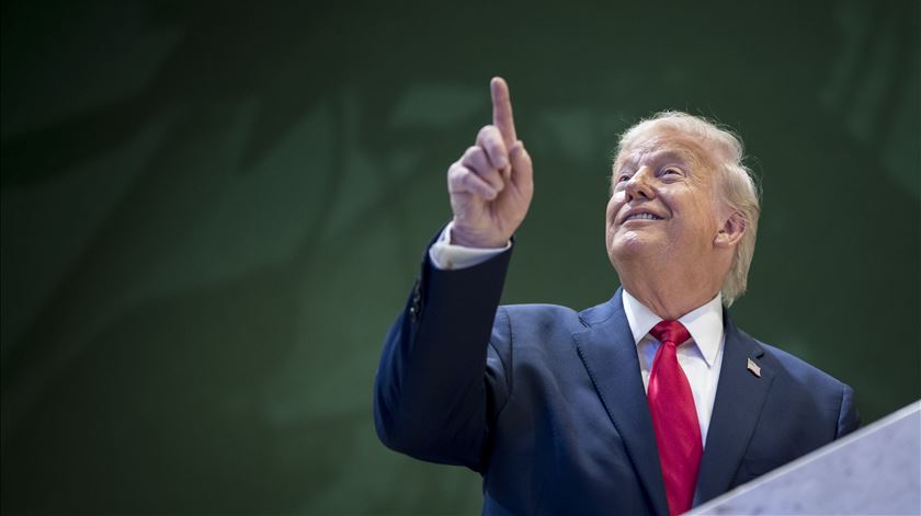 Trump dá indulto a nove pessoas que violaram leis ambientais