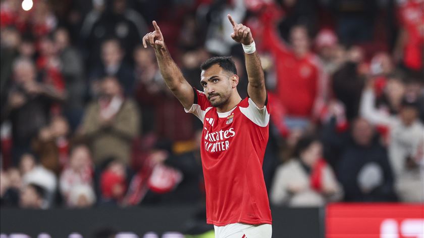 Benfica nos Açores para encurtar distâncias contra equipa que não vence desde 6 de dezembro