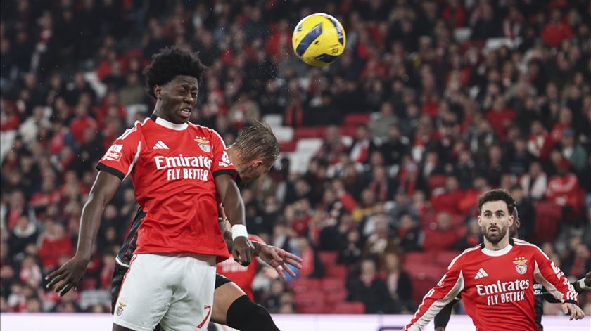 O relato do golo de estreia de Anísio Cabral, o mais jovem de sempre pelo Benfica