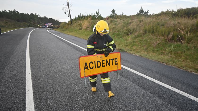 Duas pessoas em estado grave após serem atropeladas por autocarro em Rio Tinto