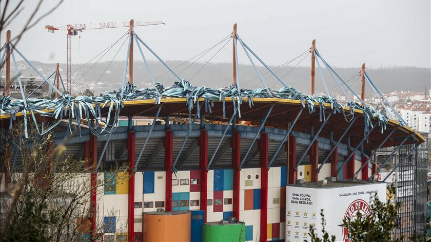 Mau tempo. União de Leiria-Paços de Ferreira adiado devido aos estragos