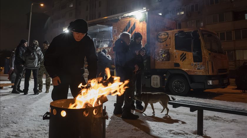 Empresa elétrica ucraniana reporta ataques russos apesar de trégua