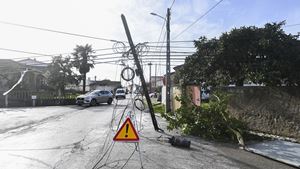Cerca de 340 mil clientes sem luz pelas 21h00 de 5.ª feira